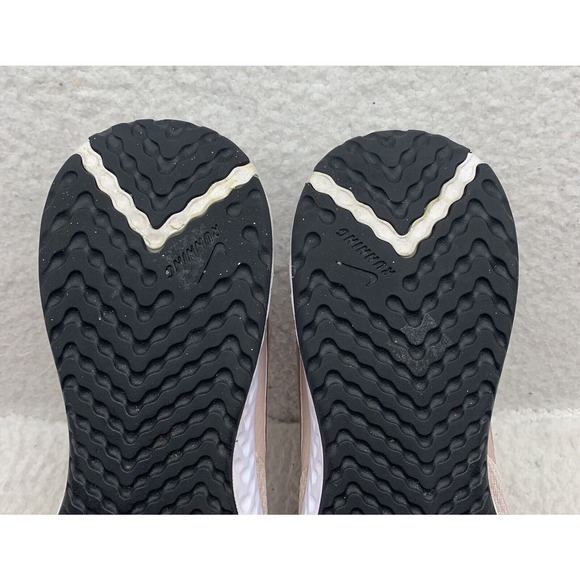 Nike Revolution 5 Running Shoes Womens Size 10 Rose Gold Athletic BQ3207-600‎ - Picture 10 of 12